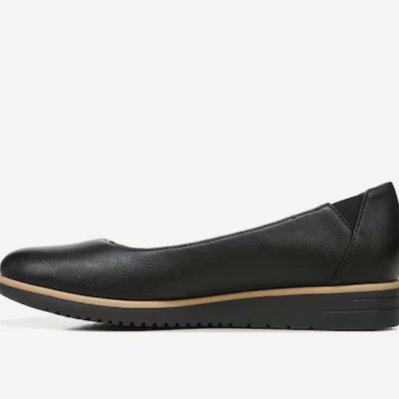 Naturalizer Black Leather Loafers - Picture 4 of 8